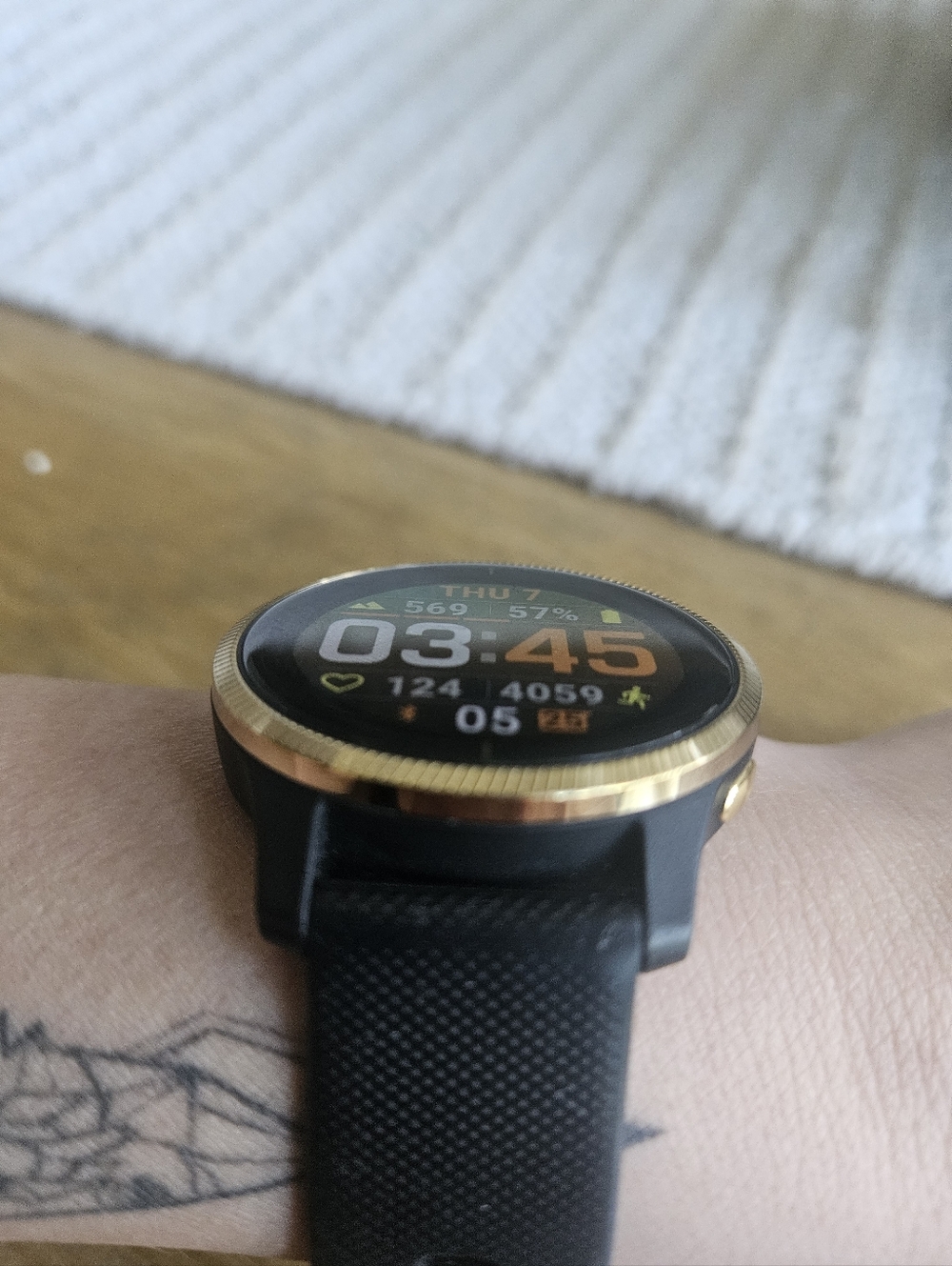 Garmin Venu 2 Smartwatch - Black & Gold Bezel - 45mm GPS Fitness Tracker - Picture 2 of 8